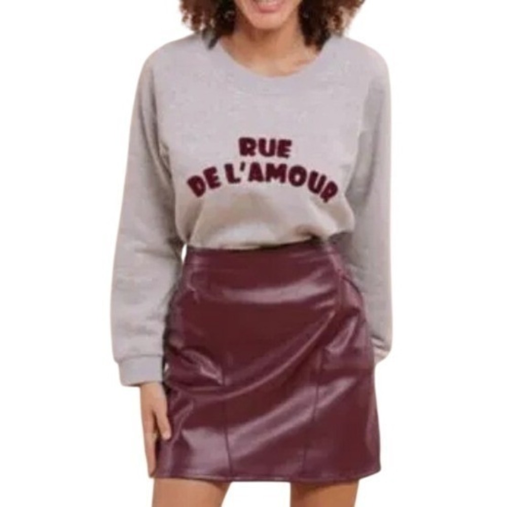 ARTLOVE PARIS Aenor Rue De L'Amour Graphic Gray Burgundy Sweatshirt M‎